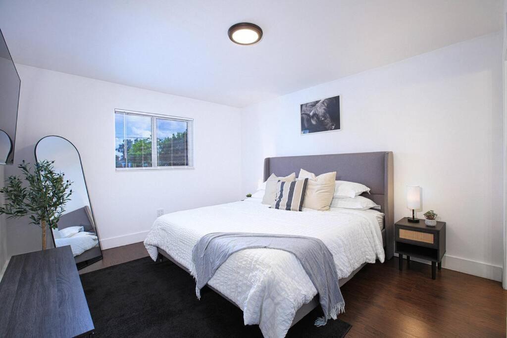 Cozy Pet-friendly & With Free Parking Сasa de vacaciones *
